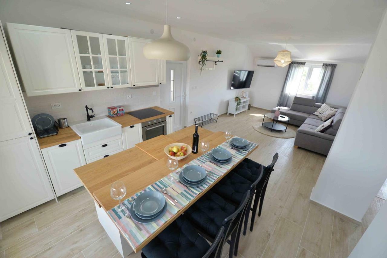 בטינה Apartments Enida מראה חיצוני תמונה