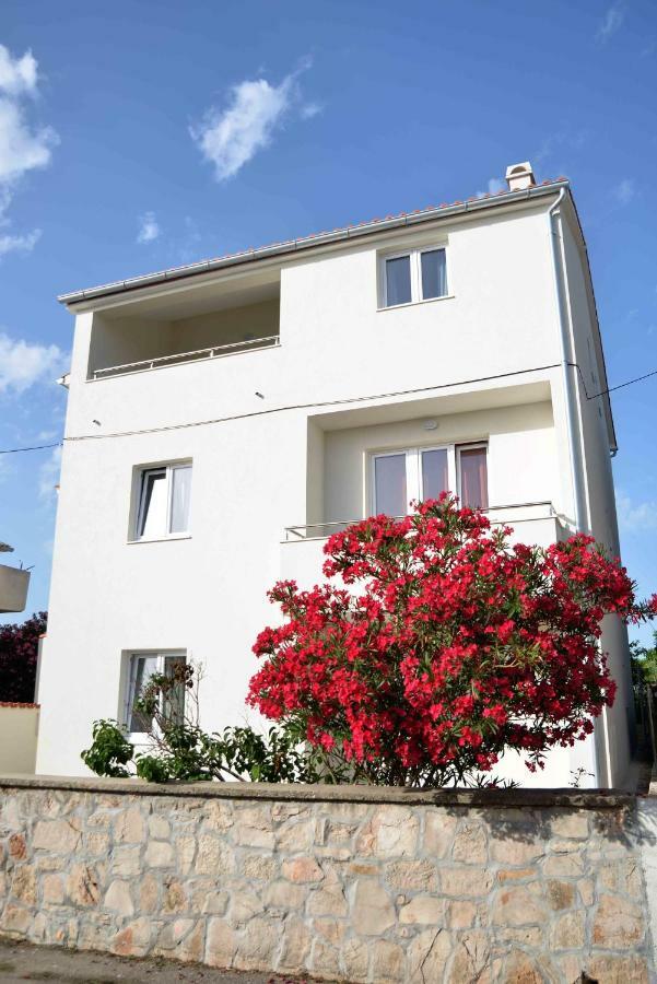 בטינה Apartments Enida מראה חיצוני תמונה