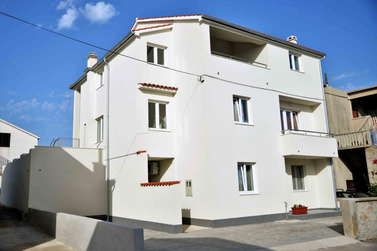 בטינה Apartments Enida מראה חיצוני תמונה